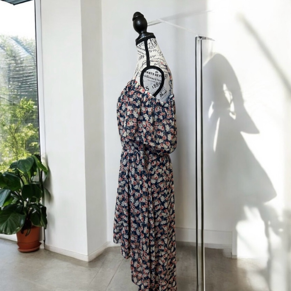 High/Low Dress - Picture 3 of 7